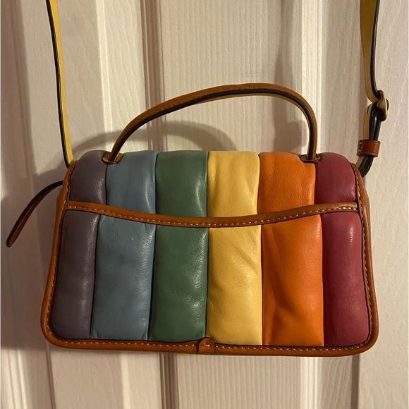 Turnlock Clutch 20 With Rainbow Quilting PRIDE HOST PICK - Picture 4 of 7